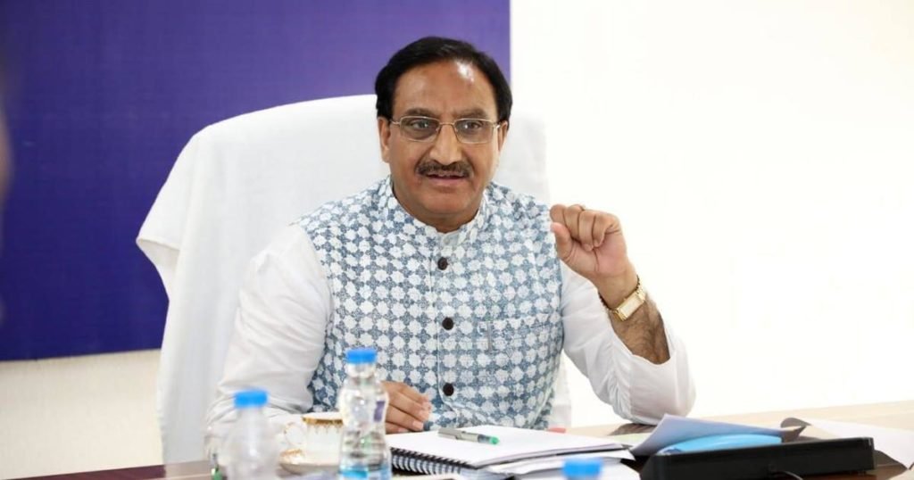 सीबीएसई ने परीक्षा शुल्क में की वृद्धि, जानिये कितना बढ़ा है परीक्षा शुल्क 1 csse-hrd