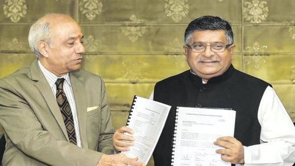 डाटा प्रोटेक्शन बिल को कैबिनेट की मंजूरी मिली 1 data-law-kviD--621x414@LiveMint_1575443810442
