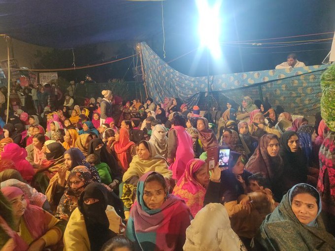 क्या दुनिया ने देखा है ऐसा प्रदर्शन?देखिए भारत की शाहीन बाग़ की तस्वीरें, 6 क्या दुनिया ने देखा है ऐसा प्रदर्शन?देखिए भारत की शाहीन बाग़ की तस्वीरें, 6