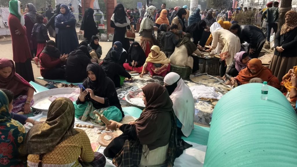 क्या दुनिया ने देखा है ऐसा प्रदर्शन?देखिए भारत की शाहीन बाग़ की तस्वीरें, 9 क्या दुनिया ने देखा है ऐसा प्रदर्शन?देखिए भारत की शाहीन बाग़ की तस्वीरें, 9