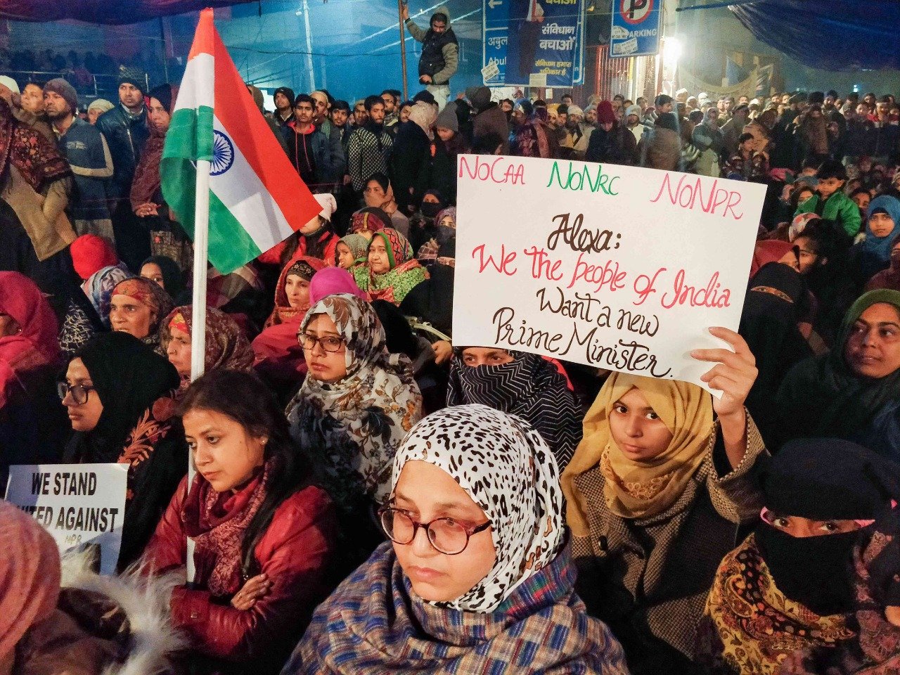शाहीन बाग: भारत भर की महिलाएँ CAA और NRC के विरोध में सामने आ रही हैं, पढ़ें खास रिपोर्ट | 4 शाहीन बाग: भारत भर की महिलाएँ CAA और NRC के विरोध में सामने आ रही हैं, पढ़ें खास रिपोर्ट | 1