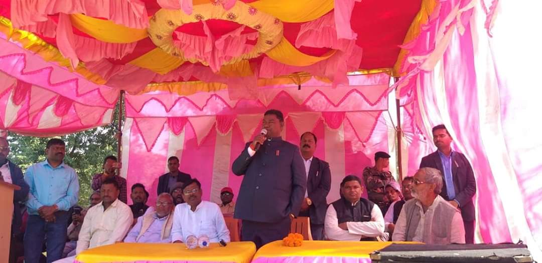 पंचायत स्तरीय जनता धन्यवाद यात्रा में मंत्री सत्यानन्द भोगता ने संबोधित कर कहा समाज के विकास के लिए सबको आगे आना होगा 1 पंचायत स्तरीय जनता धन्यवाद यात्रा में मंत्री सत्यानन्द भोगता ने संबोधित कर कहा समाज के विकास के लिए सबको आगे आना होगा 1