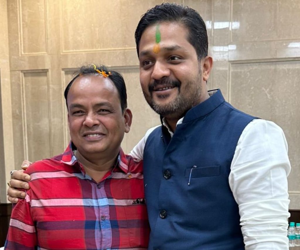 Jharkhand News: अनूप मेरा छोटा भाई है, बड़े भाई होने के नाते मैंने माफ किया-इरफान अंसारी 1 Jharkhand News: अनूप मेरा छोटा भाई है, बड़े भाई होने के नाते मैंने माफ किया-इरफान अंसारी 1