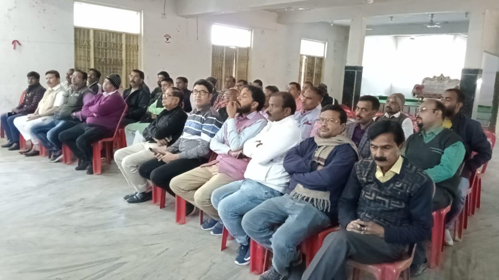 Koderma News: पत्रकार संतोष मिश्रा के निधन पर झुमरीतिलैया में श्रद्धांजलि सभा का आयोजन 1 Koderma News: पत्रकार संतोष मिश्रा के निधन पर झुमरीतिलैया में श्रद्धांजलि सभा का आयोजन 1
