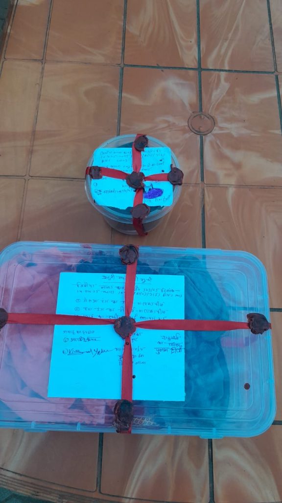 कोडरमा से इंसानियत को झकझोर देने वाली वारदात: छह साल के मासूम की सौतेली दादी ने की हत्या, जंगल में दफना दिया शव 2 कोडरमा से इंसानियत को झकझोर देने वाली वारदात: छह साल के मासूम की सौतेली दादी ने की हत्या, जंगल में दफना दिया शव 2
