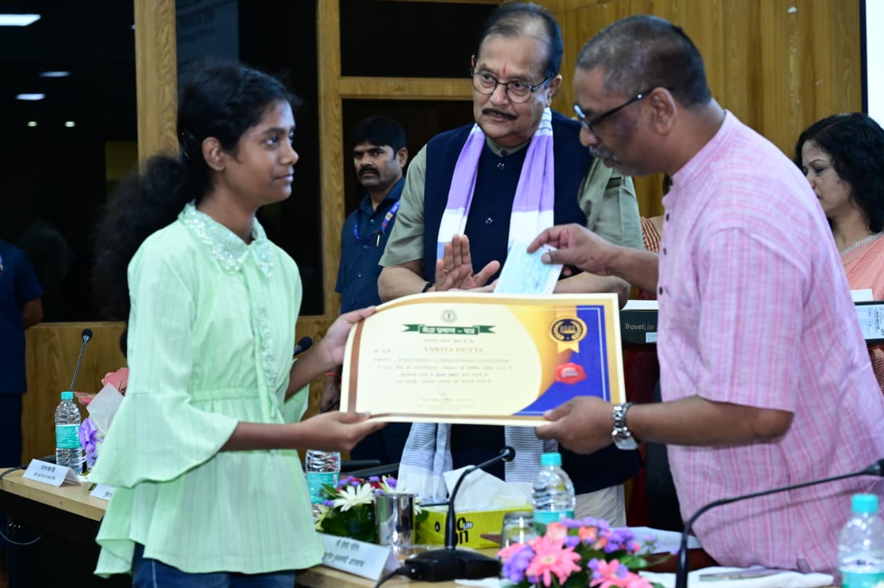 Ranchi News: शिक्षा को नई ऊंचाइयों पर ले जाने के लिए हेमन्त सरकार का बड़ा कदम 2 Ranchi News: शिक्षा को नई ऊंचाइयों पर ले जाने के लिए हेमन्त सरकार का बड़ा कदम 2