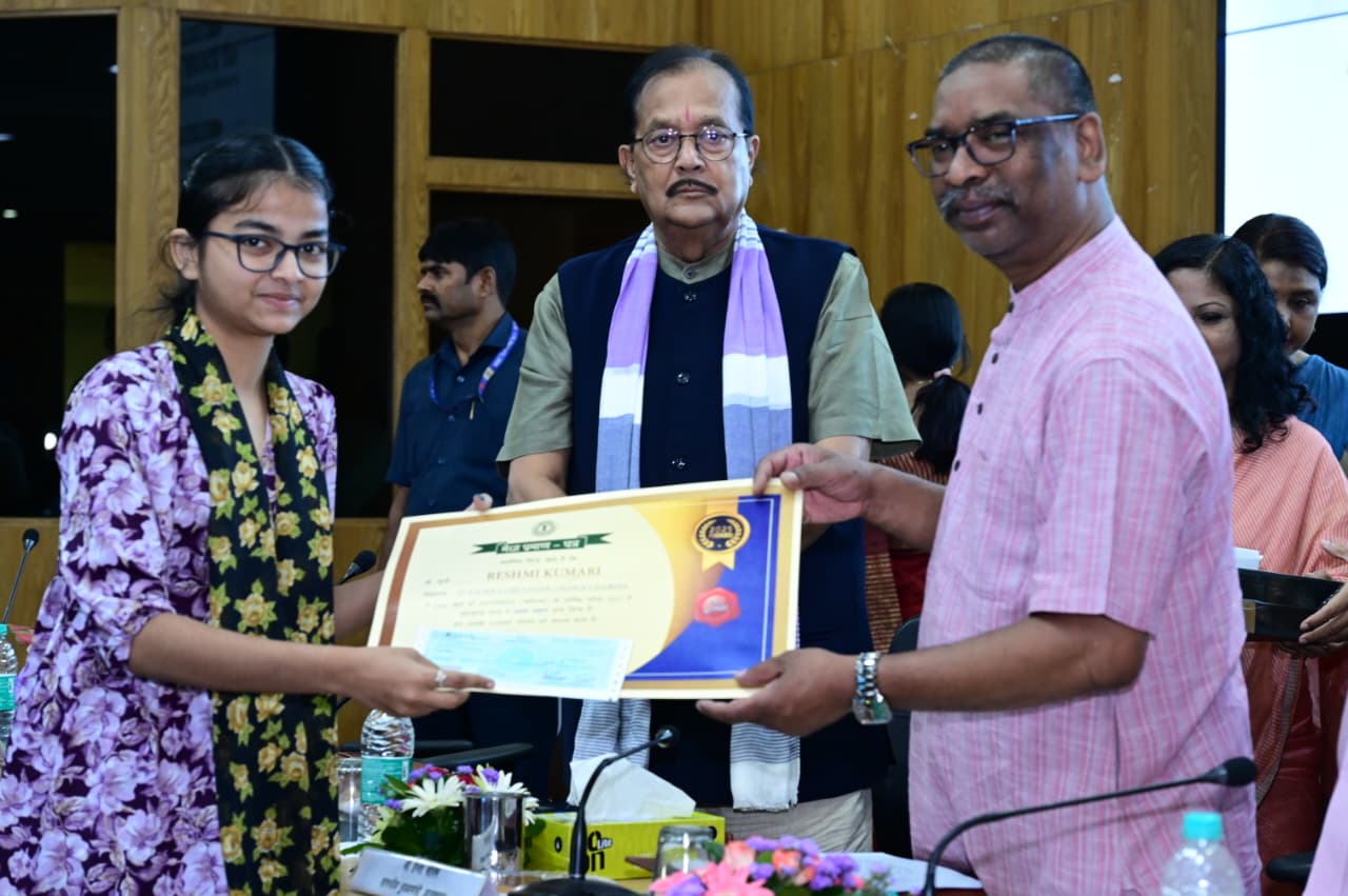 Ranchi News: शिक्षा को नई ऊंचाइयों पर ले जाने के लिए हेमन्त सरकार का बड़ा कदम 6 Ranchi News: शिक्षा को नई ऊंचाइयों पर ले जाने के लिए हेमन्त सरकार का बड़ा कदम 6