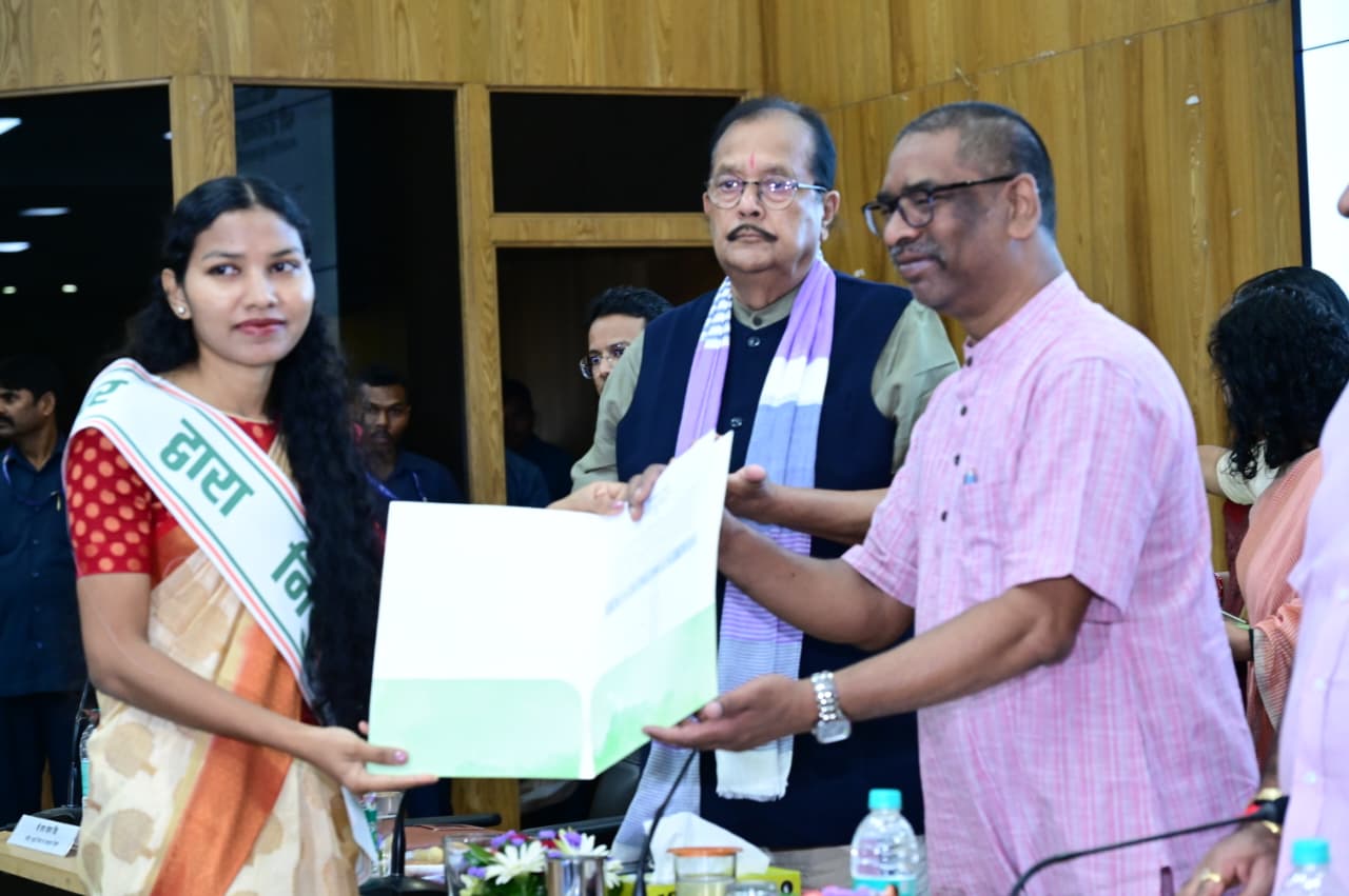 Ranchi News: शिक्षा को नई ऊंचाइयों पर ले जाने के लिए हेमन्त सरकार का बड़ा कदम 1 Ranchi News: शिक्षा को नई ऊंचाइयों पर ले जाने के लिए हेमन्त सरकार का बड़ा कदम 1