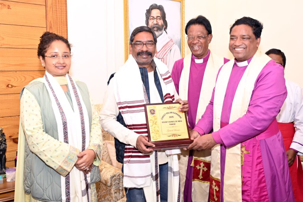 Christmas Celebration : मुख्यमंत्री Hemant Soren से रांची के चर्च प्रतिनिधियों की मुलाकात, क्रिसमस पर शांति और एकता का संदेश 2