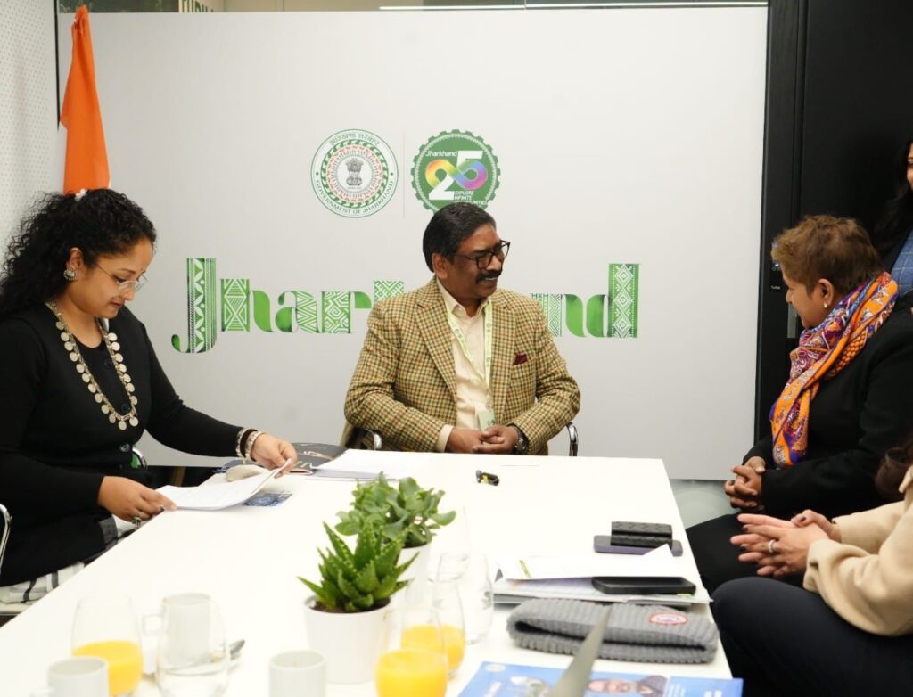 World Economic Forum : दावोस में मुख्यमंत्री हेमन्त सोरेन का ब्लूमबर्ग एशिया-पैसिफिक मीडिया से संवाद 1