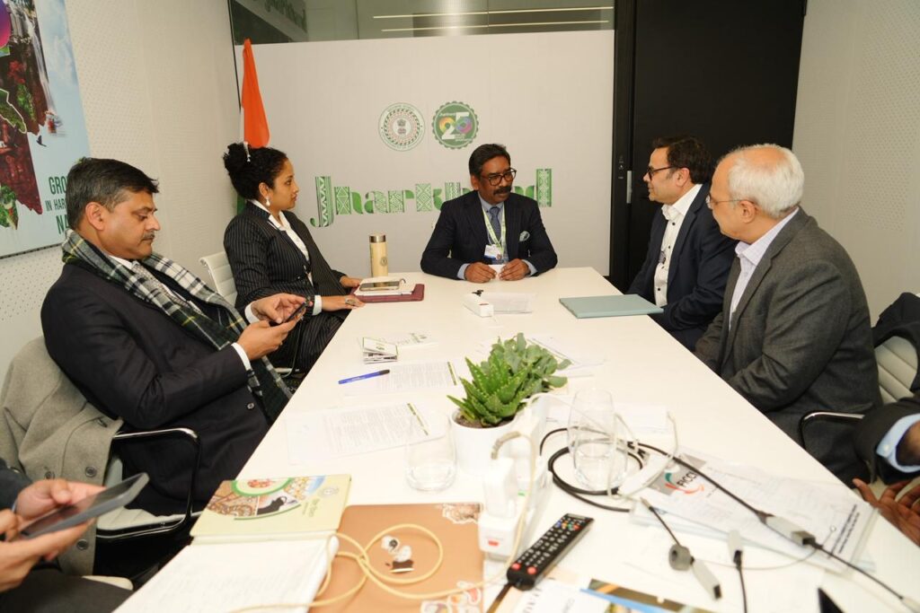 World Economic Forum : वर्ल्ड इकोनॉमिक फोरम में इंफोसिस ग्लोबल के साथ झारखंड की टेक्नोलॉजी और एआई साझेदारी पर अहम चर्चा 2