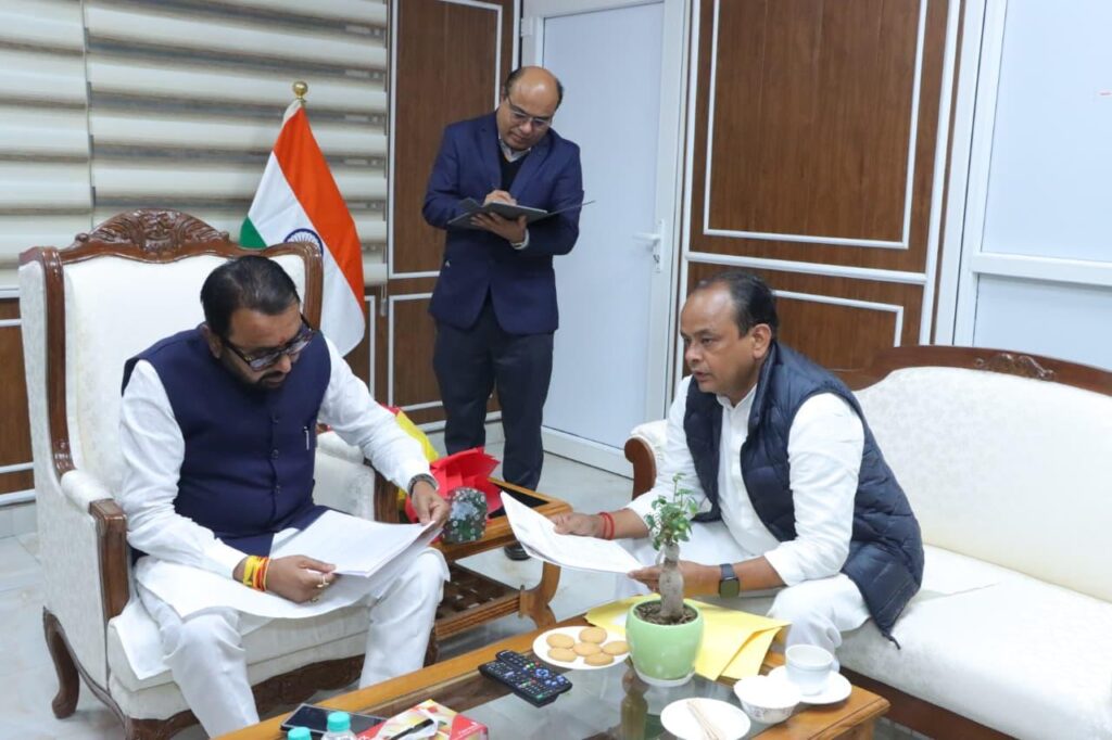 Ayurvedic Medical College, हाईटेक लैब, मेडिकल सीटों में वृद्धि और हेल्थ कॉटेज को मिली हरी झंडी — झारखंड बनेगा नया हेल्थ हब 5 Ayurvedic Medical College, हाईटेक लैब, मेडिकल सीटों में वृद्धि और हेल्थ कॉटेज को मिली हरी झंडी — झारखंड बनेगा नया हेल्थ हब 5