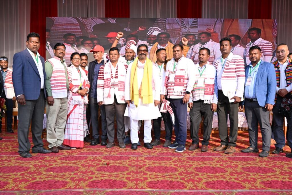 21st Tribal General Assembly - 2026 : असम के तिनसुकिया में गरजे मुख्यमंत्री हेमन्त सोरेन, बोले– आदिवासी एकजुटता ही हमारी पहचान 4