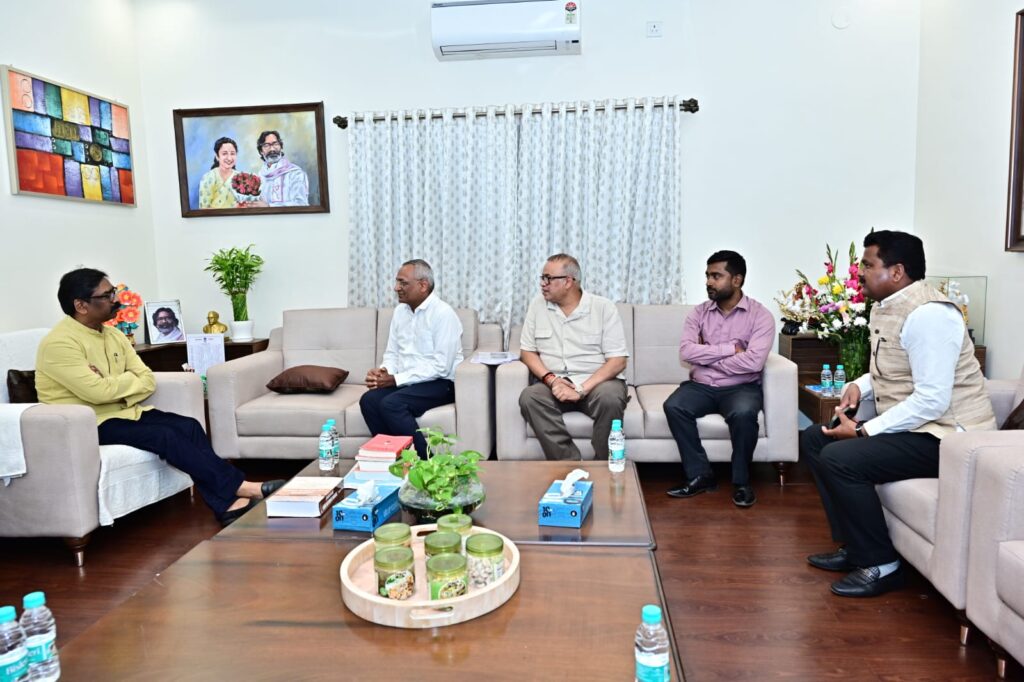 Jharkhand News : मुख्यमंत्री हेमन्त सोरेन से वरिष्ठ वैज्ञानिक जी.भी. के. सुब्रमण्यम की मुलाकात 1