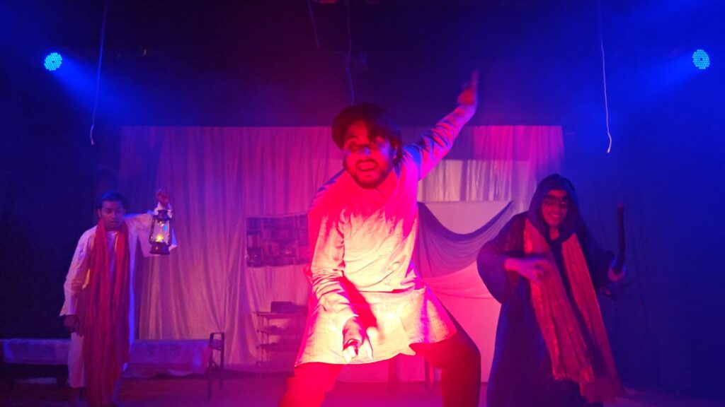 Giridih Drama and Dance Festival 2026 : दूसरे दिन कलाकारों की शानदार प्रस्तुतियों से दर्शक हुए मंत्रमुग्ध 3