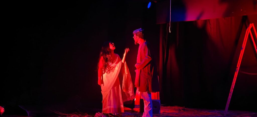 Giridih Drama and Dance Festival 2026 : तीसरे दिन देशभर के कलाकारों की शानदार प्रस्तुतियों ने दर्शकों को किया मंत्रमुग्ध 4 Giridih Drama and Dance Festival 2026 : तीसरे दिन देशभर के कलाकारों की शानदार प्रस्तुतियों ने दर्शकों को किया मंत्रमुग्ध 4