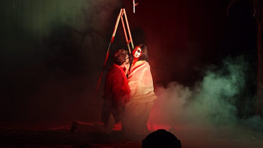 Giridih Drama and Dance Festival 2026 : तीसरे दिन देशभर के कलाकारों की शानदार प्रस्तुतियों ने दर्शकों को किया मंत्रमुग्ध 3 Giridih Drama and Dance Festival 2026 : तीसरे दिन देशभर के कलाकारों की शानदार प्रस्तुतियों ने दर्शकों को किया मंत्रमुग्ध 3