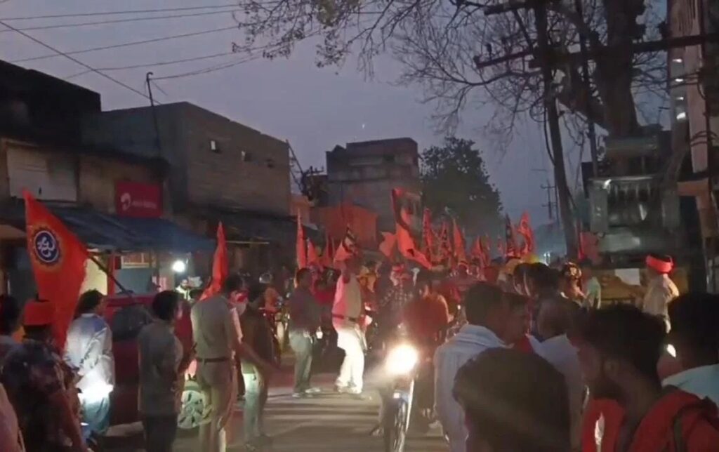 Jharkhand News: धनबाद में रामनवमी जुलूस पर पथराव, छह घायल — आधे घंटे में हालात काबू में 3