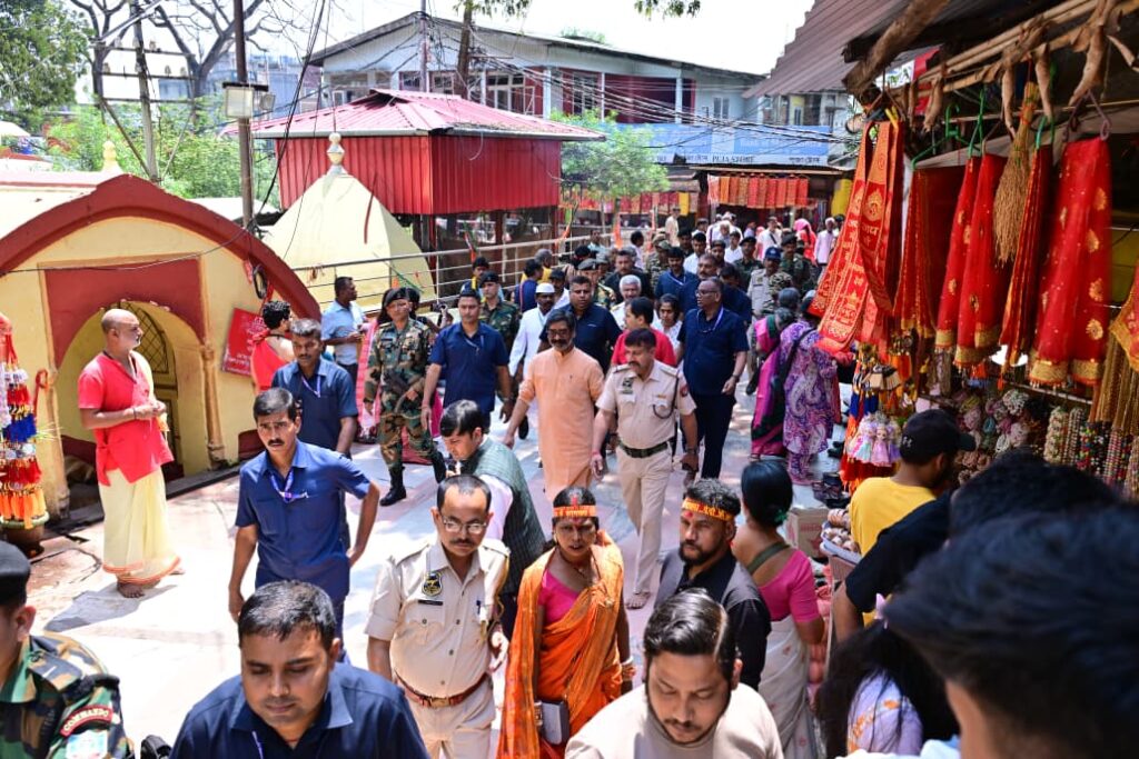 CM Hemant Soren ने की कामाख्या मंदिर पूजा, झारखंड के विकास के लिए मां कामाख्या से मांगी प्रार्थना 9 CM Hemant Soren ने की कामाख्या मंदिर पूजा, झारखंड के विकास के लिए मां कामाख्या से मांगी प्रार्थना 9