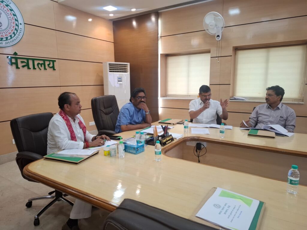 Jharkhand में सड़क हादसों पर Hemant Soren का बड़ा फैसला, अब मृतकों के परिजनों को मिलेगा 4 लाख का मुआवजा 2