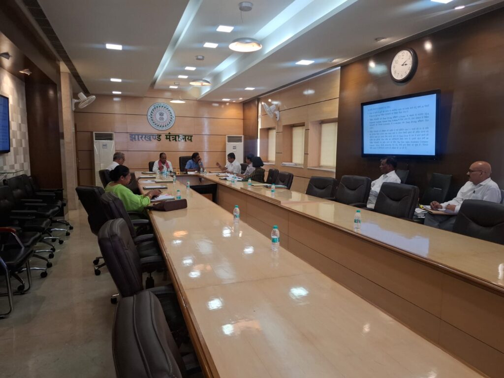 Jharkhand में सड़क हादसों पर Hemant Soren का बड़ा फैसला, अब मृतकों के परिजनों को मिलेगा 4 लाख का मुआवजा 1