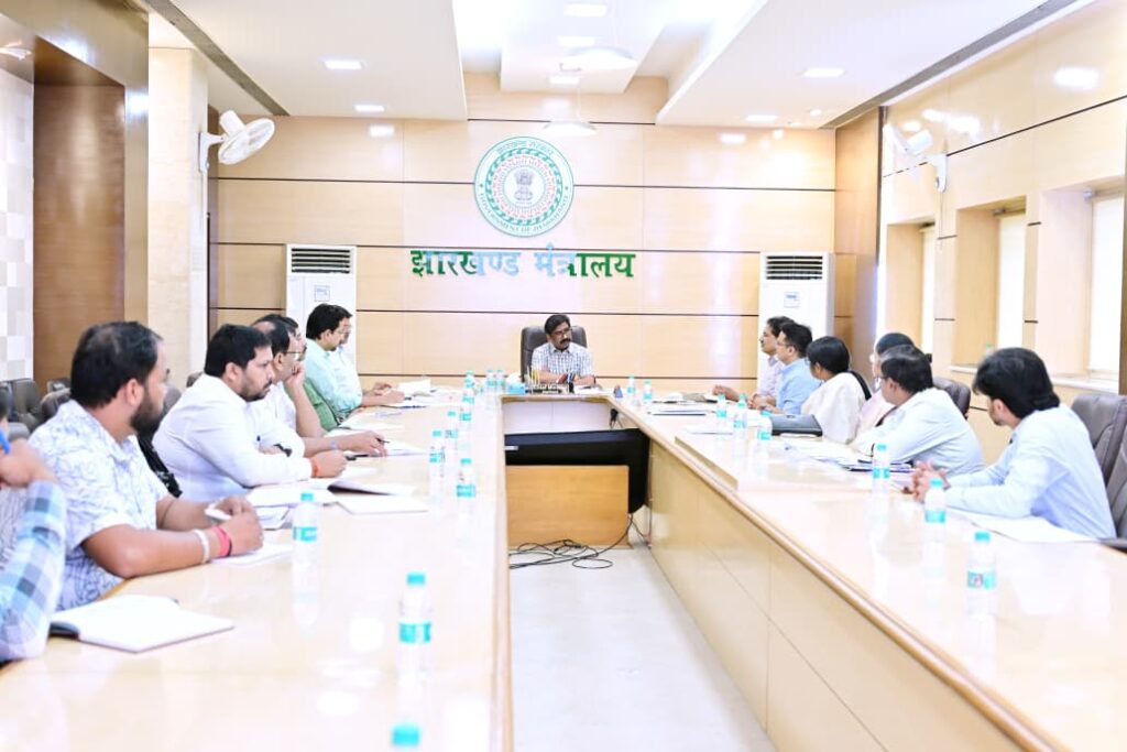 Jharkhand News : हेमन्त सोरेन की समीक्षा बैठक: बाल विवाह पर सख्ती, मॉडल आंगनबाड़ी और महिला सुरक्षा पर सरकार का बड़ा फोकस 1 Jharkhand News : हेमन्त सोरेन की समीक्षा बैठक: बाल विवाह पर सख्ती, मॉडल आंगनबाड़ी और महिला सुरक्षा पर सरकार का बड़ा फोकस 1