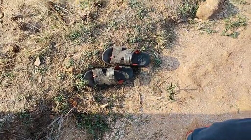 Koderma News : कोडरमा में खेत से मिला मजदूर का शव, सल्फास खाने से आत्महत्या की आशंका 1