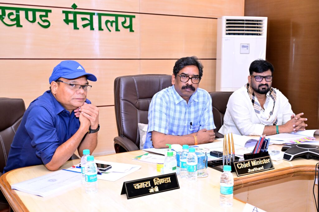 Jharkhand Education : मुख्यमंत्री हेमंत सोरेन ने आवासीय विद्यालयों, ई-साइकिल योजना और कौशल विकास पर दिए बड़े निर्देश 2