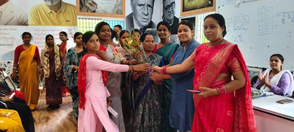 Koderma News : महिला उद्यमिता को बढ़ावा देने के लिए कोडरमा में जिला स्तरीय कार्यशाला आयोजित, स्वरोजगार और MSME योजनाओं की दी गई जानकारी 1 Koderma News : महिला उद्यमिता को बढ़ावा देने के लिए कोडरमा में जिला स्तरीय कार्यशाला आयोजित, स्वरोजगार और MSME योजनाओं की दी गई जानकारी 1