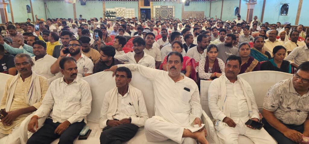 Koderma News : झुमरीतिलैया में धूमधाम से मनाया गया राष्ट्रीय जनता दल का स्थापना दिवस, सामाजिक न्याय और संगठन की मजबूती को लेकर सरकार पर साधा निशाना 1 Koderma News : झुमरीतिलैया में धूमधाम से मनाया गया राष्ट्रीय जनता दल का स्थापना दिवस, सामाजिक न्याय और संगठन की मजबूती को लेकर सरकार पर साधा निशाना 1
