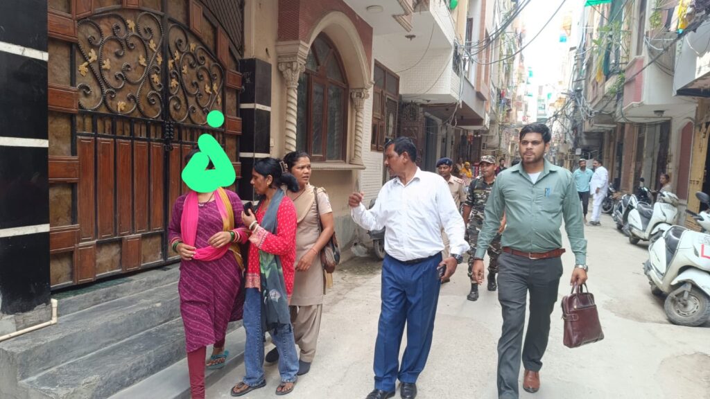 झारखंड की 16 वर्षीय किशोरी 6 साल बाद दिल्ली से रेस्क्यू, आधार में जन्मतिथि बदलकर नाबालिग को बनाया मानव तस्करी का शिकार 2