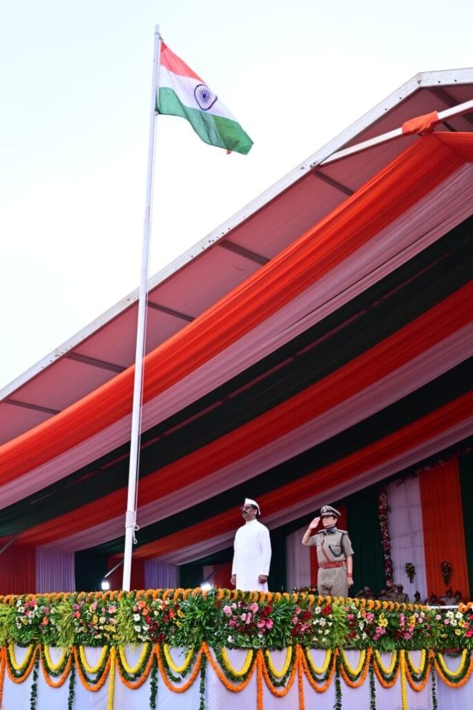 Independence Day 2026 : झारखंड में 80वां स्वतंत्रता दिवस धूमधाम से मनाया गया, मोरहाबादी मैदान में मुख्यमंत्री हेमंत सोरेन ने फहराया तिरंगा 1 Independence Day 2026 : झारखंड में 80वां स्वतंत्रता दिवस धूमधाम से मनाया गया, मोरहाबादी मैदान में मुख्यमंत्री हेमंत सोरेन ने फहराया तिरंगा 1