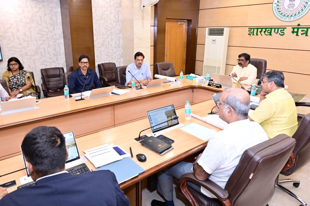 Jharkhand News : सैटलाइट टाउनशिप से बदलेगी झारखंड के शहरों की तस्वीर, मुख्यमंत्री हेमन्त सोरेन ने GRDA और स्मार्ट सिटी भूमि कार्यों की समीक्षा की 2 Jharkhand News : सैटलाइट टाउनशिप से बदलेगी झारखंड के शहरों की तस्वीर, मुख्यमंत्री हेमन्त सोरेन ने GRDA और स्मार्ट सिटी भूमि कार्यों की समीक्षा की 2