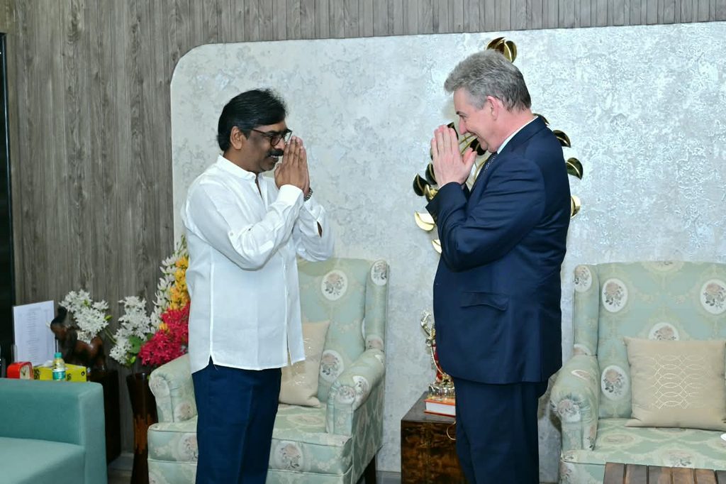 Jharkhand-Australia Partnership : हेमंत सोरेन से ऑस्ट्रेलियन काउंसलेट-जनरल बर्नार्ड लिंच ने की मुलाकात, शिक्षा-मिनरल्स समेत कई क्षेत्रों पर चर्चा 3