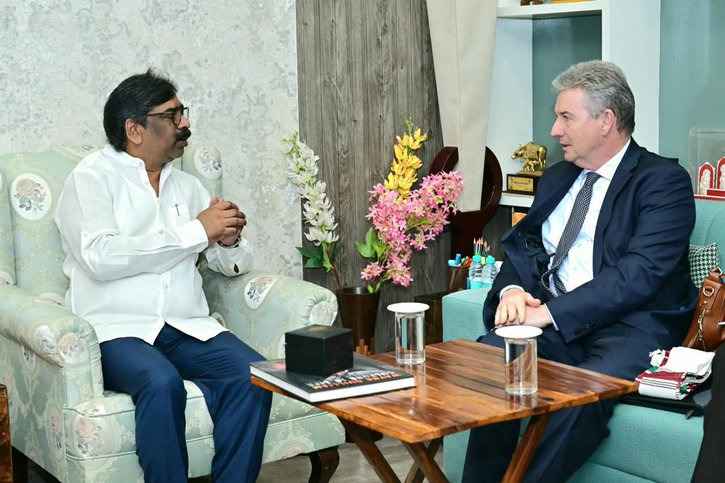 Jharkhand-Australia Partnership : हेमंत सोरेन से ऑस्ट्रेलियन काउंसलेट-जनरल बर्नार्ड लिंच ने की मुलाकात, शिक्षा-मिनरल्स समेत कई क्षेत्रों पर चर्चा 1