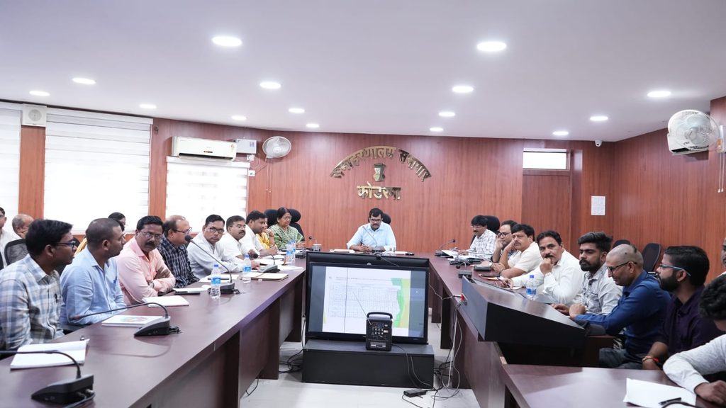 Koderma News : आपूर्ति विभाग की योजनाओं का शत-प्रतिशत क्रियान्वयन सुनिश्चित करें: उपायुक्त उत्कर्ष गुप्ता 2 Koderma News : आपूर्ति विभाग की योजनाओं का शत-प्रतिशत क्रियान्वयन सुनिश्चित करें: उपायुक्त उत्कर्ष गुप्ता 2
