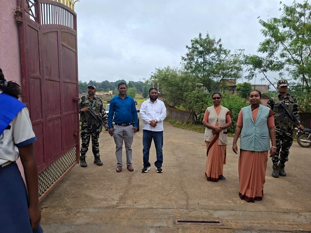 Jharkhand News : शिक्षा, विज्ञान और रचनात्मकता का संगम: लिटिल फ्लॉवर स्कूल के वार्षिक समारोह में विधायक सुदीप गुड़िया ने बढ़ाया बच्चों का उत्साह 1 Jharkhand News : शिक्षा, विज्ञान और रचनात्मकता का संगम: लिटिल फ्लॉवर स्कूल के वार्षिक समारोह में विधायक सुदीप गुड़िया ने बढ़ाया बच्चों का उत्साह 1