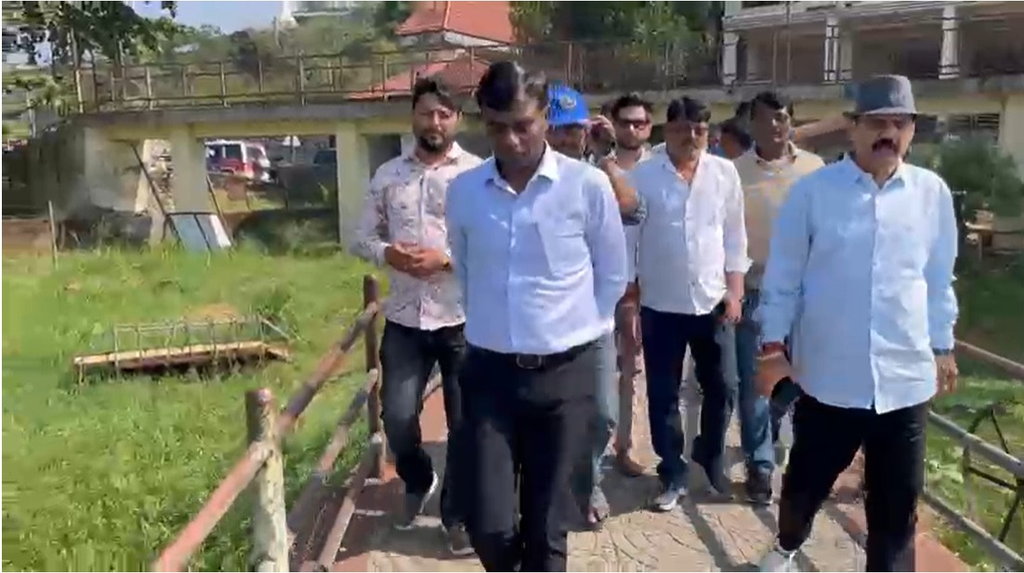 Ranchi News : रांची में छठ महापर्व की तैयारी तेज, डीसी मंजूनाथ भजन्त्री ने छह प्रमुख घाटों का किया निरीक्षण 2 Ranchi News : रांची में छठ महापर्व की तैयारी तेज, डीसी मंजूनाथ भजन्त्री ने छह प्रमुख घाटों का किया निरीक्षण 2