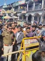 Picsart_25-02-11_08-41-55-428