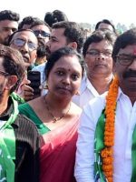 constituency-chief-hemant-soren-files-dumka-nomination_b8018a9e-1319-11ea-b0fe-2a808e2a5062